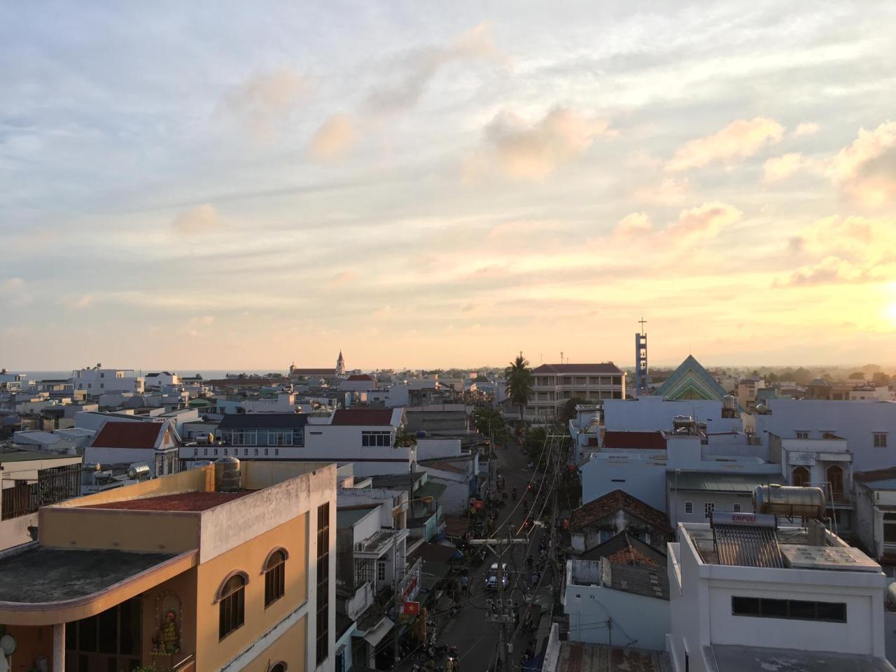 Hotel Tan Phu La Gi Esterno foto